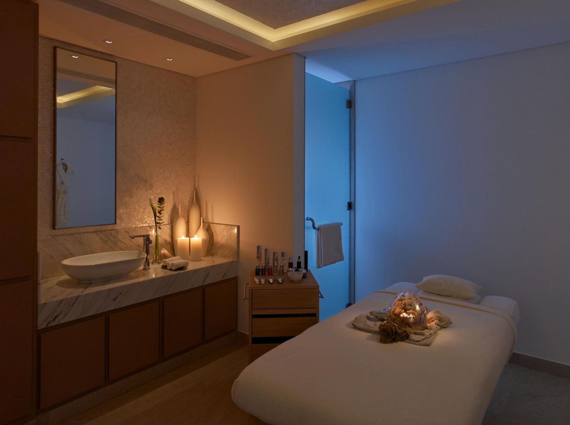 Zulal Wellness Resort By Chiva-Som Al Ruwais Ngoại thất bức ảnh